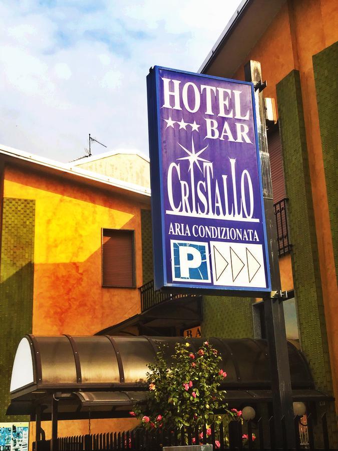 Hotel Cristallo Novare Extérieur photo